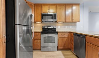 888 N QUINCY St 1411, Arlington, VA 22203
