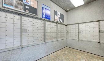 950 Seven Hills Dr 2021, Henderson, NV 89052