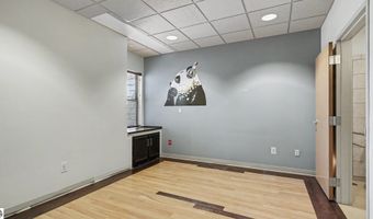 842 W Warwick Dr, Alma, MI 48801