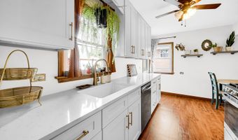 325 S Wisconsin Ave, Addison, IL 60101