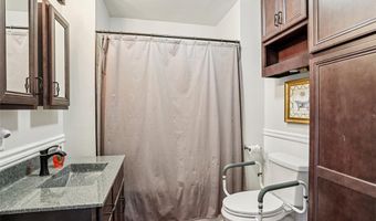 6607 Wenzel Rd, Alton, IL 62002