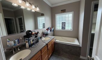 700 Strawberry Rd, Bald Knob, AR 72010