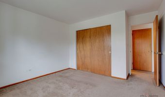 809 E Miner St 3B, Arlington Heights, IL 60004