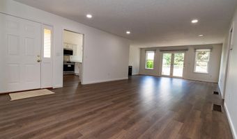7 St Andrews Dr, Bedford, NH 03110