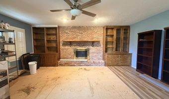 301 Sharon Dr, Americus, GA 31709