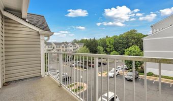 5995- B TERRAPIN Pl 301, Alexandria, VA 22310