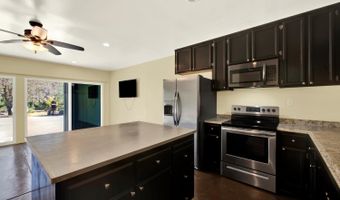 875 White Cottage Rd N, Angwin, CA 94508