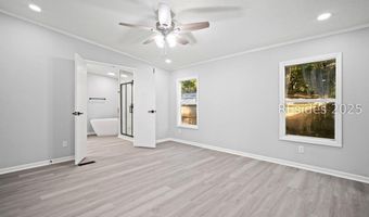 137 Winsor Rd, Beaufort, SC 29906