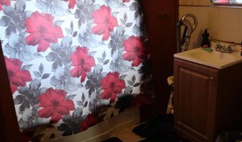 202 Mount Vernon Ave, Augusta, ME 04330