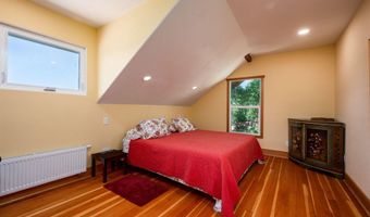 61900 Anker Ln, Bend, OR 97702