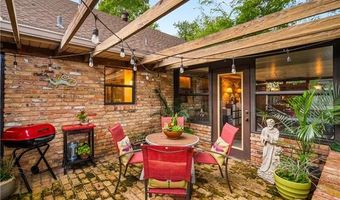 403 SWEETBRIAR Dr, Alexandria, LA 71303