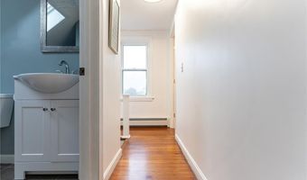 17 Oak Ave, East Providence, RI 02915