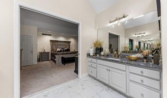 2086 Valleyview Dr, Ann Arbor, MI 48105