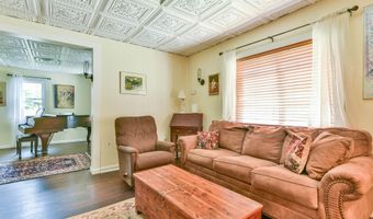 118 W South St, Bloomfield, IN 47424