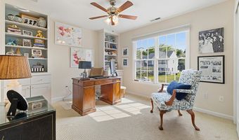 35 Lilac Ln, Danbury, CT 06810