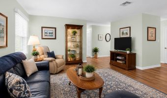 58 Brookview Ln, Aberdeen, NJ 07747