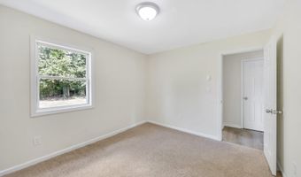 805 Bayview Ave, Amityville, NY 11701