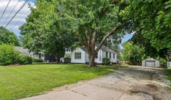 601 1st St E, Altoona, IA 50009