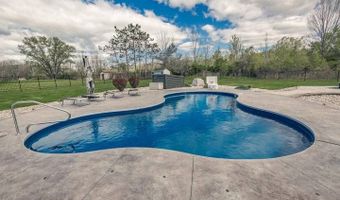 917 McDonald Dr, Amsterdam, NY 12070