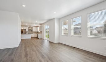 1860 Chaffee Crest Dr, Berthoud, CO 80513