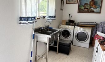 855 Foxcroft Loop, Bosque Farms, NM 87068