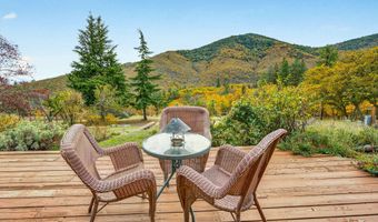 2026 Ashland Mine Rd, Ashland, OR 97520