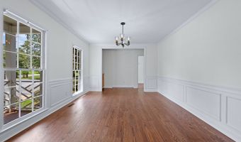 2215 WALLINGTON Dr, Albany, GA 31707