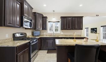 173 Jenkins Farm Rd, Chester, NH 03036