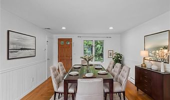 2 Oak Grove Blvd, North Providence, RI 02911