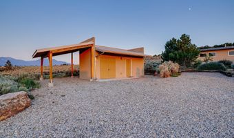 169 Coyote Loop, Arroyo Hondo, NM 87513