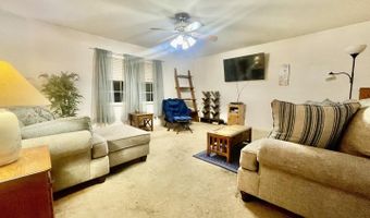 33 HIGHVIEW Dr, Airville, PA 17302