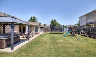 2006 W Greenleaf Ct, Bartlesville, OK 74006