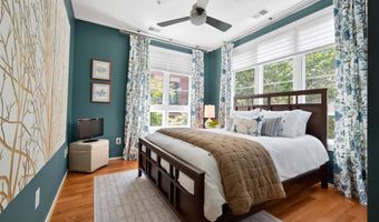 729 N FAYETTE St, Alexandria, VA 22314