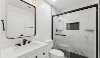 20385 MEDALIST Dr, Ashburn, VA 20147