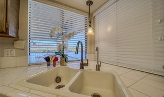 635 Riverfront Dr, Bullhead City, AZ 86442
