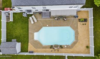 10 Butternut Ln, Bayville, NJ 08721