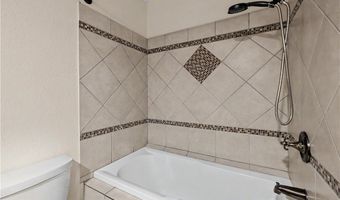 67 Fairway Dr, Bella Vista, AR 72714
