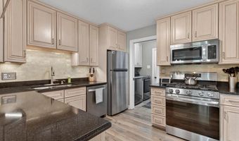 490 Court St #22, Abingdon, VA 24210