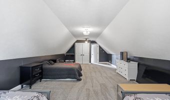 6040 White Ash Ct, Avon, IN 46123