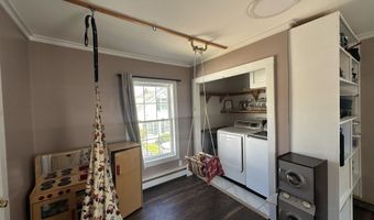 8 Main St, Bennington, NH 03442