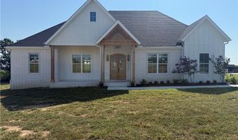 5020 Logan Dr, Bentonville, AR 72713