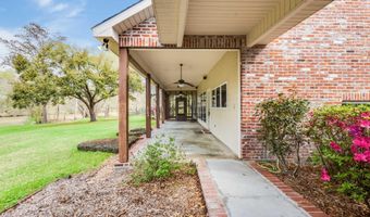 310 W Magnolia Ave, Abbeville, LA 70510