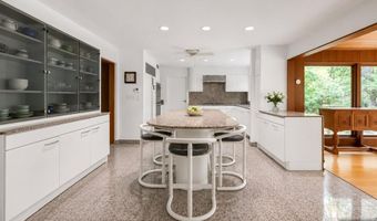 34 Cambridge Way, Alpine, NJ 07620