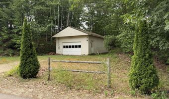 21 7th St, Auburn, ME 04210