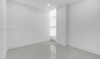 18181 NE 31st Ct 107, Aventura, FL 33160