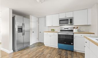 280 Long St, Warwick, RI 02886