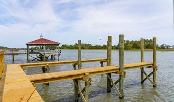 8053 Mariners Lndg, Awendaw, SC 29429
