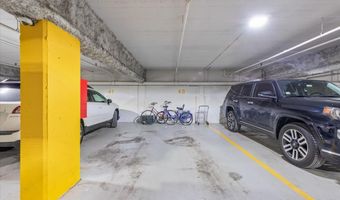 3350 N Carriageway Dr 411, Arlington Heights, IL 60004