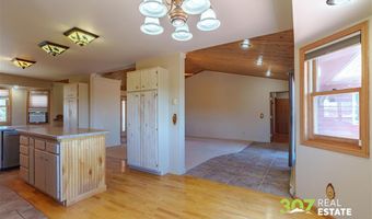 28 Grande View Dr, Cody, WY 82414