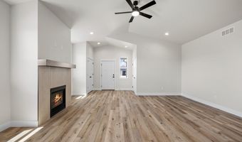 4051 SADDLEBACK Ln, Cheyenne, WY 82001